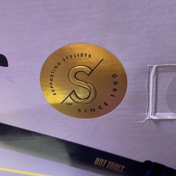 Curling Iron HOT TOOLS  24k gold  1 1/4 - Picture 3 of 4